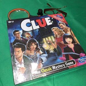 NEW - Hasbro Clue The Classic Mystery Board Game - NIB